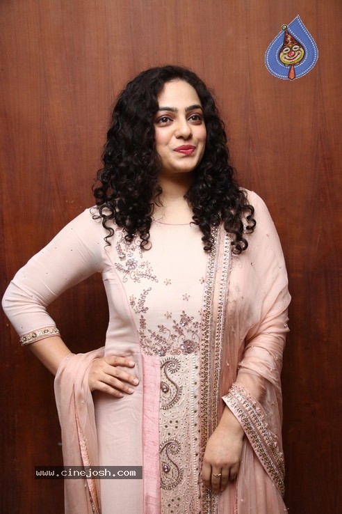 Nithya Menen Photos - 8 / 19 photos