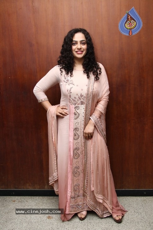 Nithya Menen Photos - 9 / 19 photos