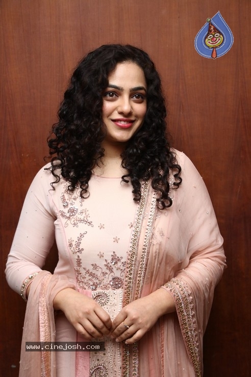 Nithya Menen Photos - 17 / 19 photos