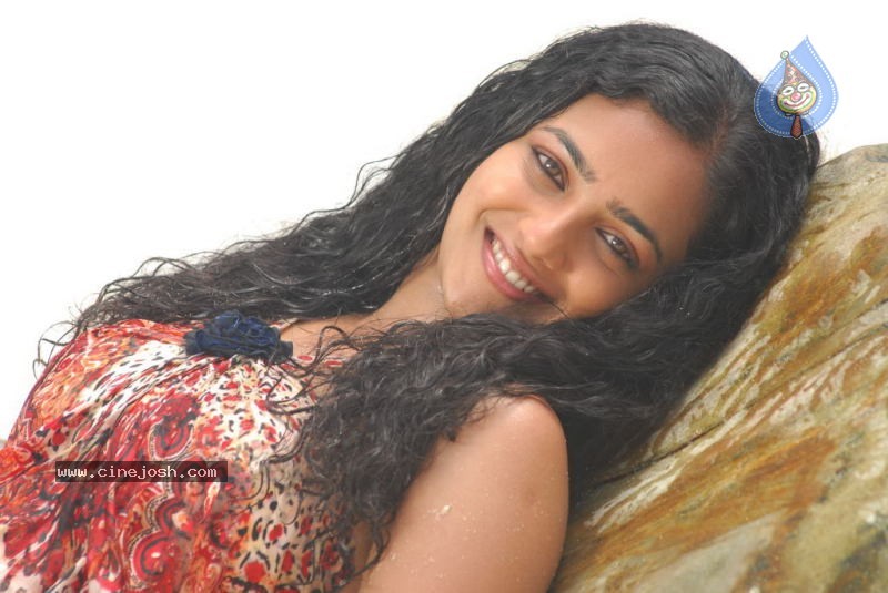 Nithya Menon New Stills - 1 / 178 photos