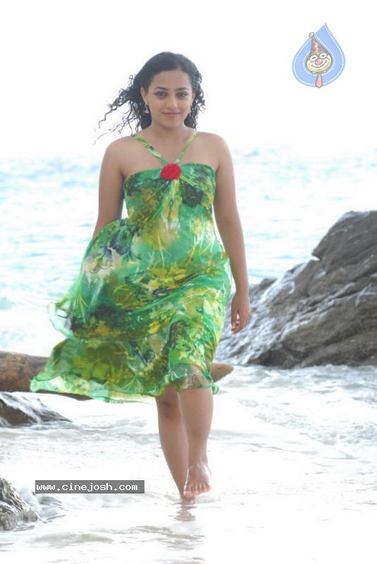 Nithya Menon New Stills - 35 / 178 photos