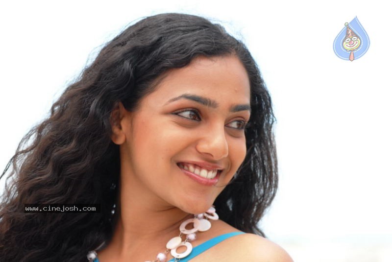 Nithya Menon New Stills - 44 / 178 photos