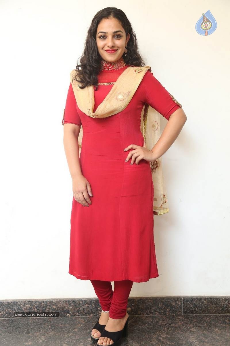 Nithya Menon Photos - 15 / 60 photos