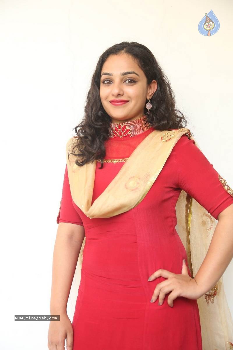 Nithya Menon Photos - 27 / 60 photos