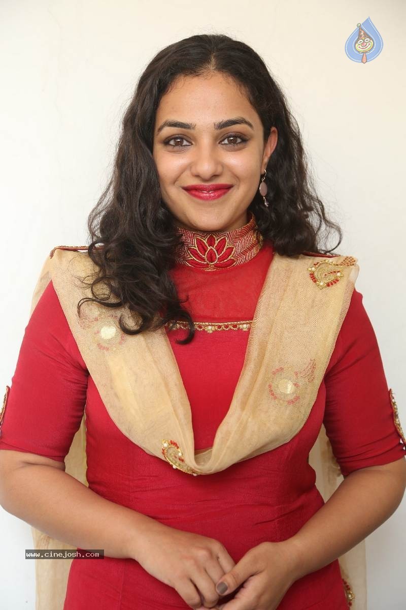 Nithya Menon Photos - 30 / 60 photos