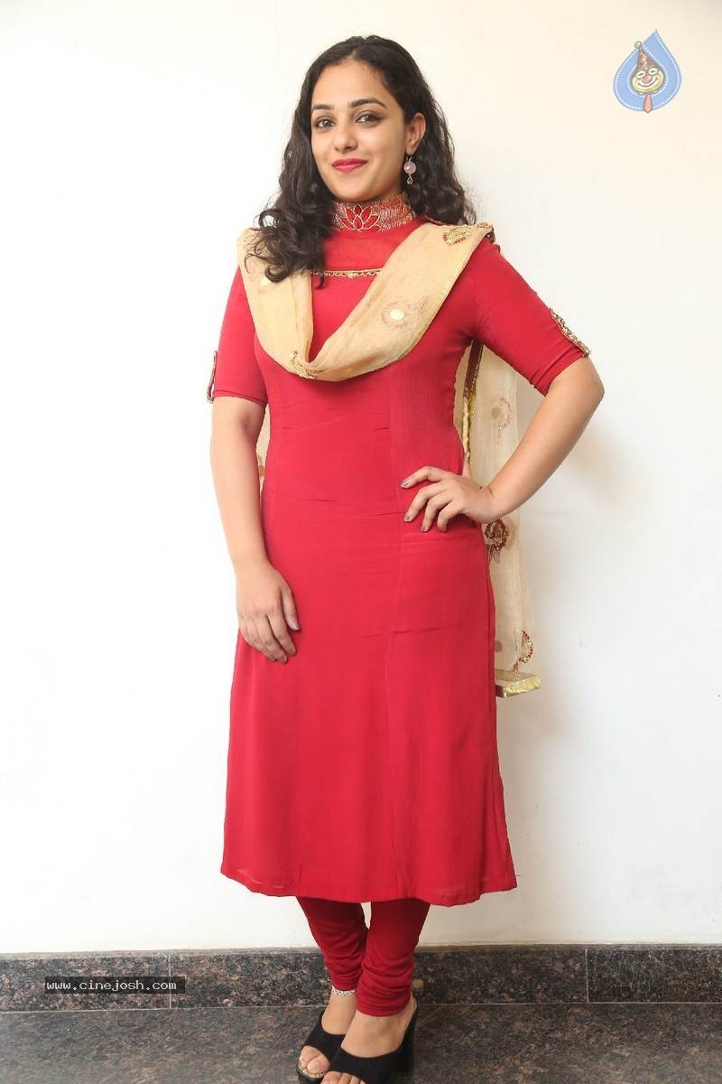 Nithya Menon Photos - 38 / 60 photos