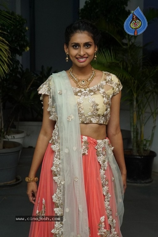 Nithya Naresh Stills - 13 / 14 photos