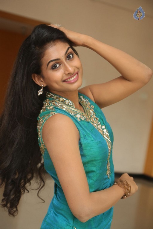 Nithya New Photos - 28 / 56 photos