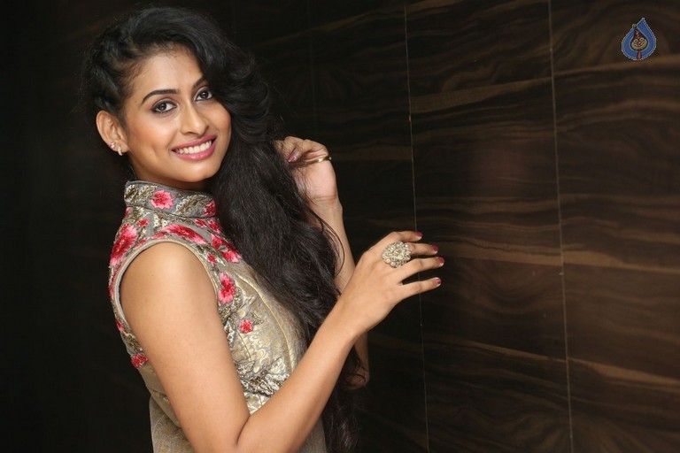 Nithya New Photos - 31 / 42 photos