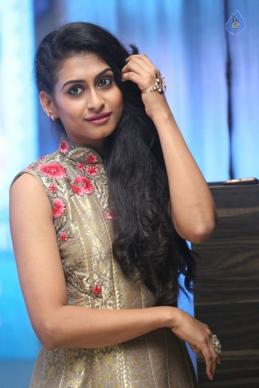 Nithya New Photos - 38 / 42 photos