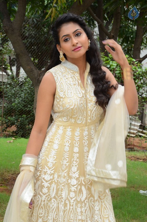 Nithya Photos - 23 / 36 photos