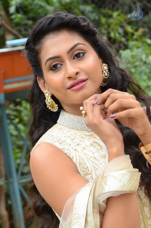 Nithya Photos - 24 / 36 photos