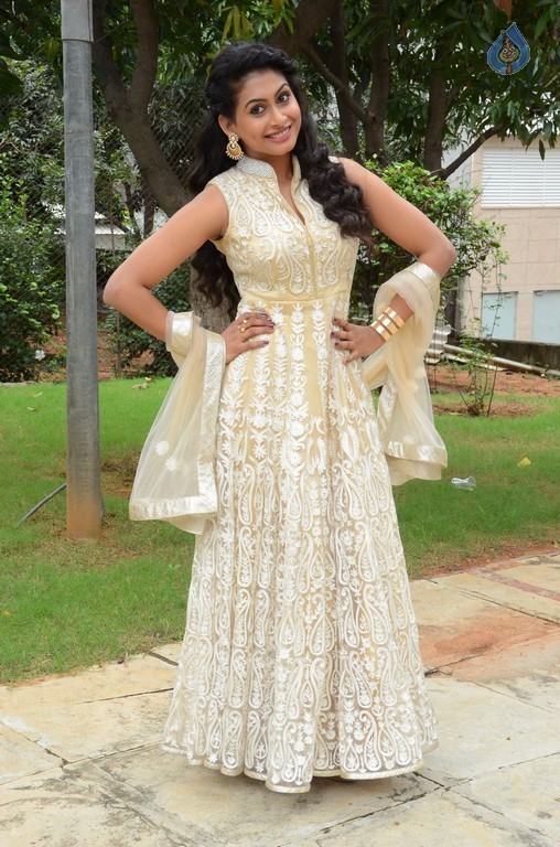 Nithya Photos - 28 / 36 photos