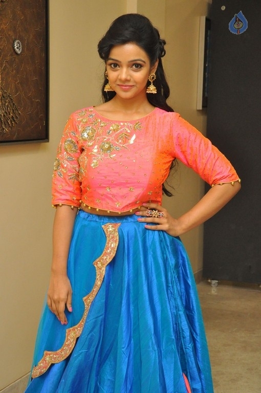 Nithya Shetty Gallery - 11 / 30 photos