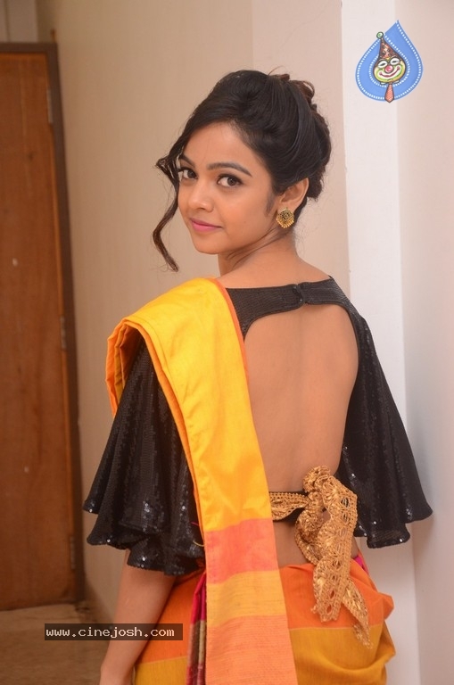 Nithya Shetty Pictures - 9 / 21 photos