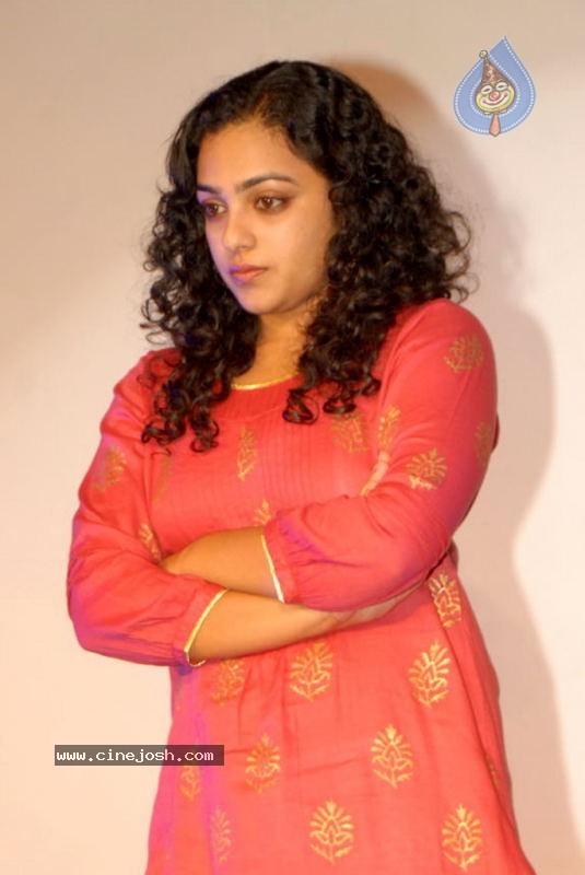 Nitya Menon Gallery - 34 / 37 photos