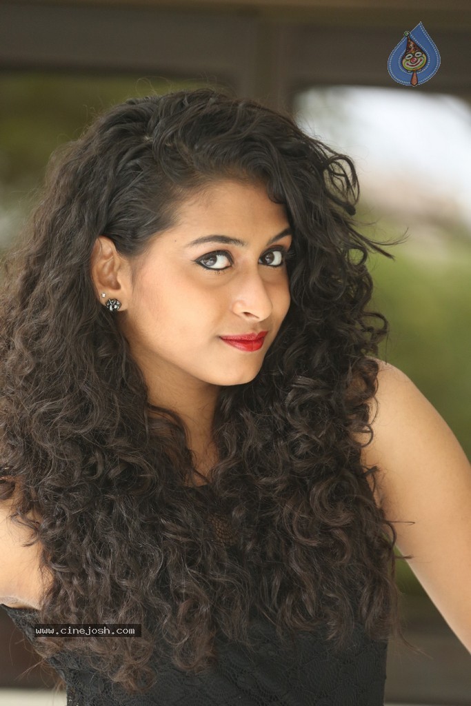 Nitya Stills - 10 / 147 photos