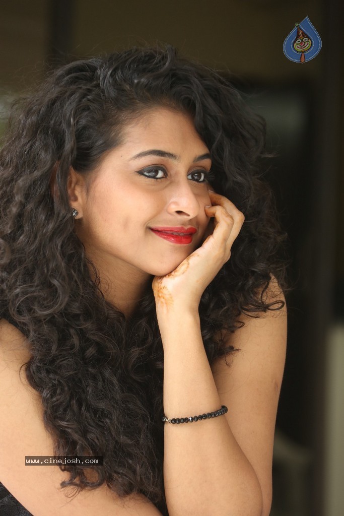 Nitya Stills - 14 / 147 photos