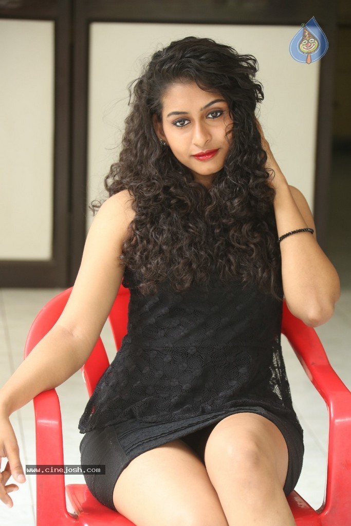 Nitya Stills - 26 / 147 photos