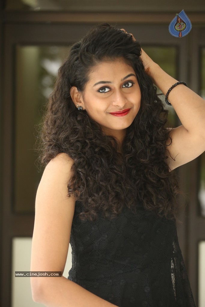 Nitya Stills - 30 / 147 photos