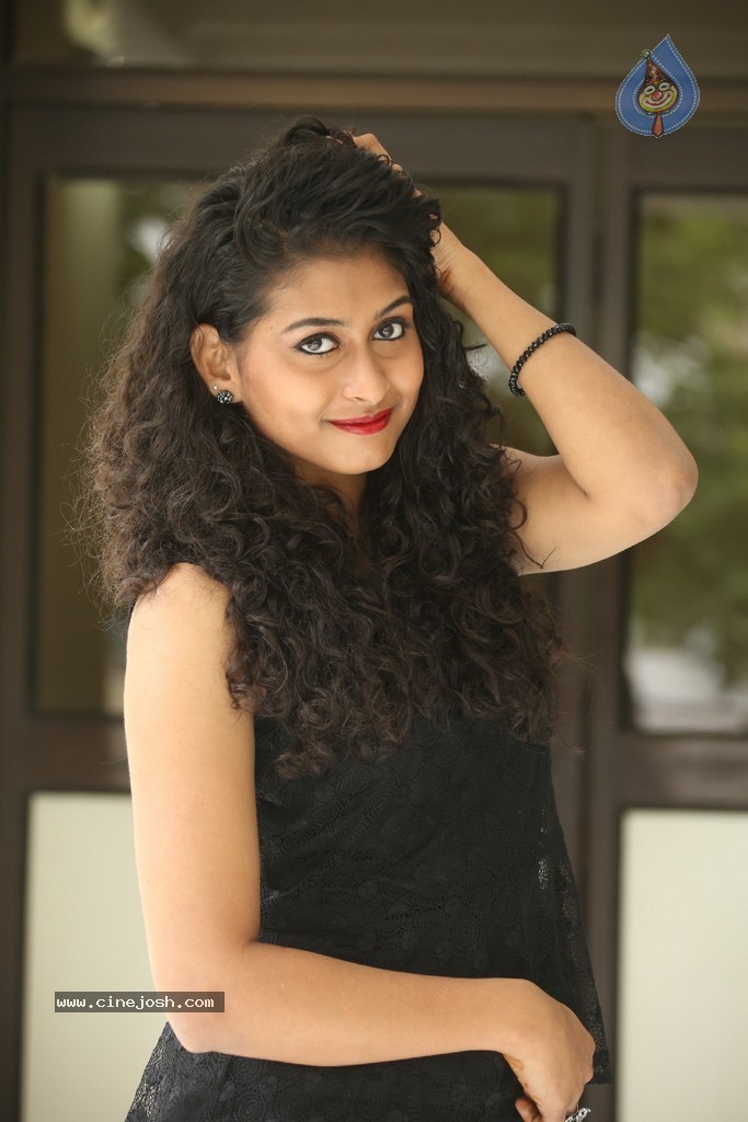 Nitya Stills - 41 / 147 photos