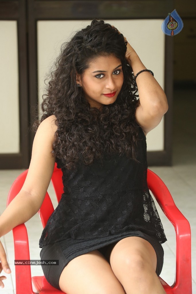 Nitya Stills - 57 / 147 photos