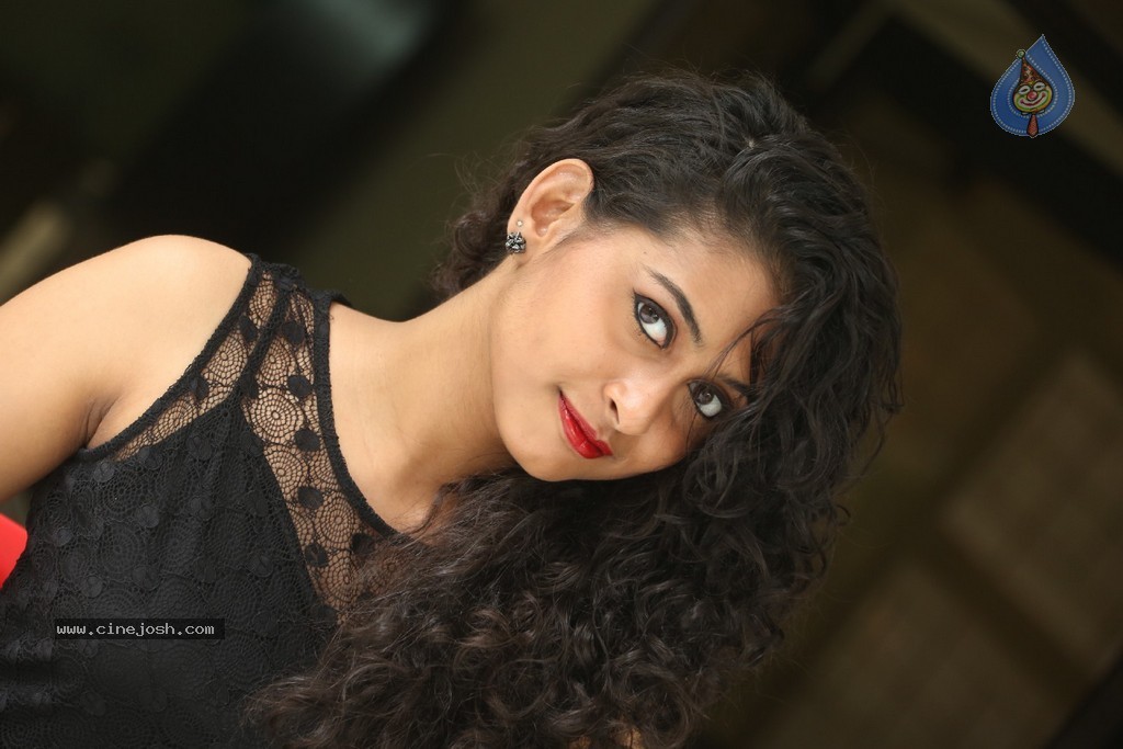 Nitya Stills - 66 / 147 photos