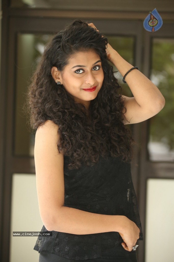 Nitya Stills - 89 / 147 photos