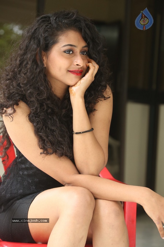 Nitya Stills - 107 / 147 photos