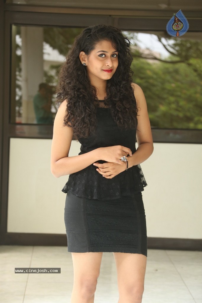 Nitya Stills - 116 / 147 photos