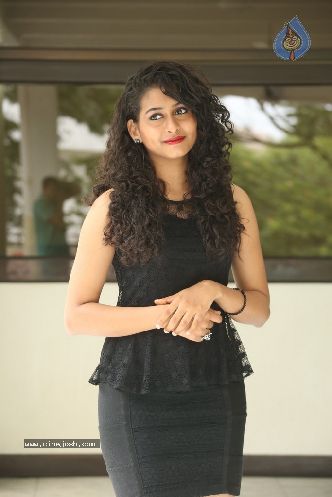 Nitya Stills - 128 / 147 photos