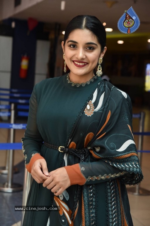 Niveda Thomas Photos - 16 / 21 photos