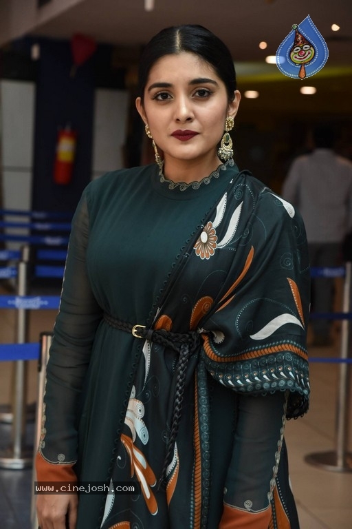 Niveda Thomas Photos - 21 / 21 photos