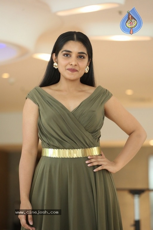 Niveda Thomas Photos - 2 / 21 photos