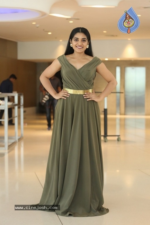 Niveda Thomas Photos - 18 / 21 photos