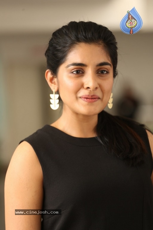 Niveda Thomas Photos - 14 / 21 photos