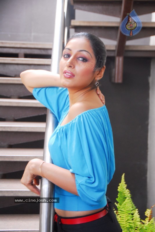 Padma Priya Latest Gallery - 79 / 83 photos