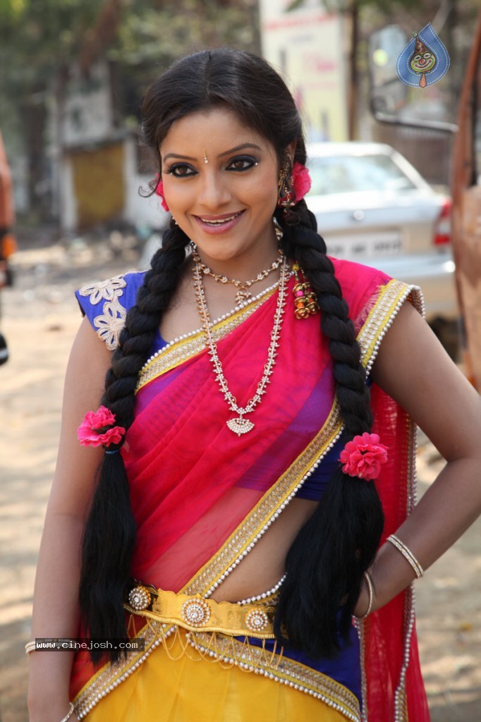 Padmini Stills - 44 / 69 photos