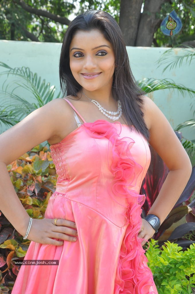 Padmini Stills - 20 / 66 photos