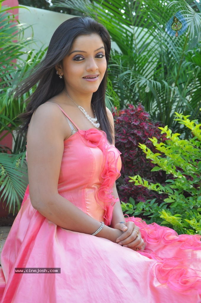 Padmini Stills - 40 / 66 photos