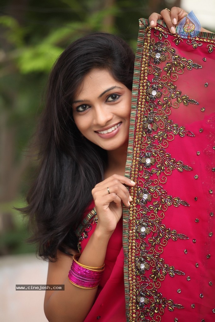 Pallavi Latest Stills - 4 / 66 photos