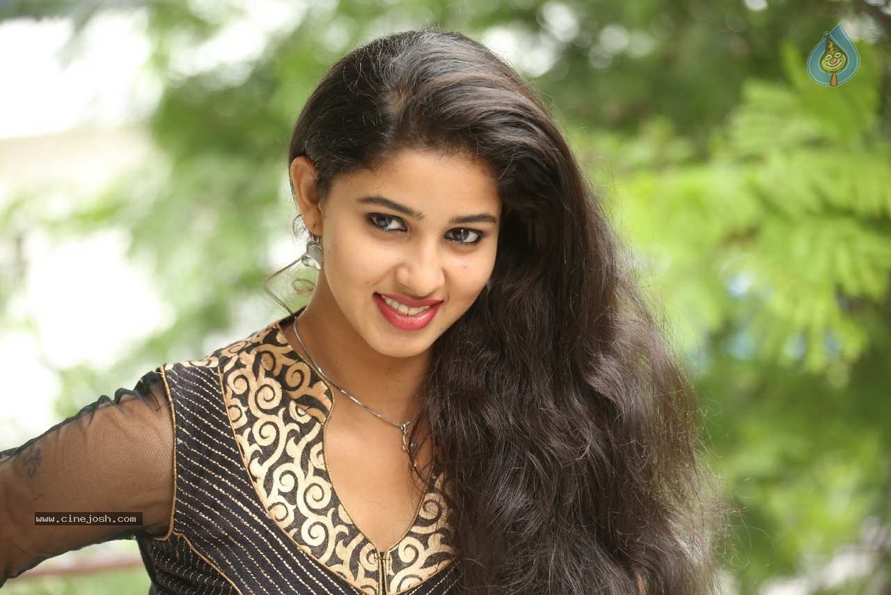 Pavani Latest Gallery - 8 / 64 photos