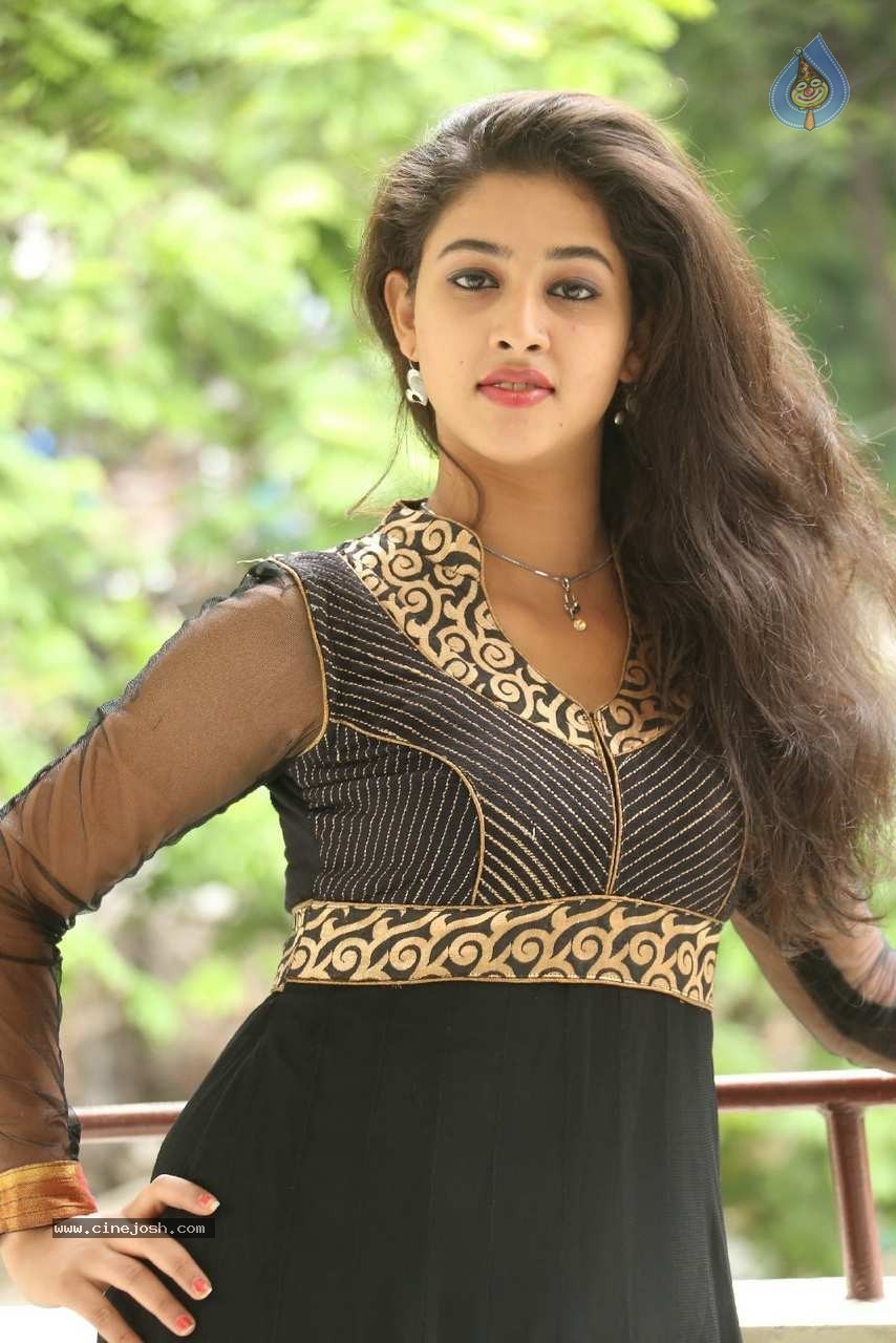 Pavani Latest Gallery - 17 / 64 photos