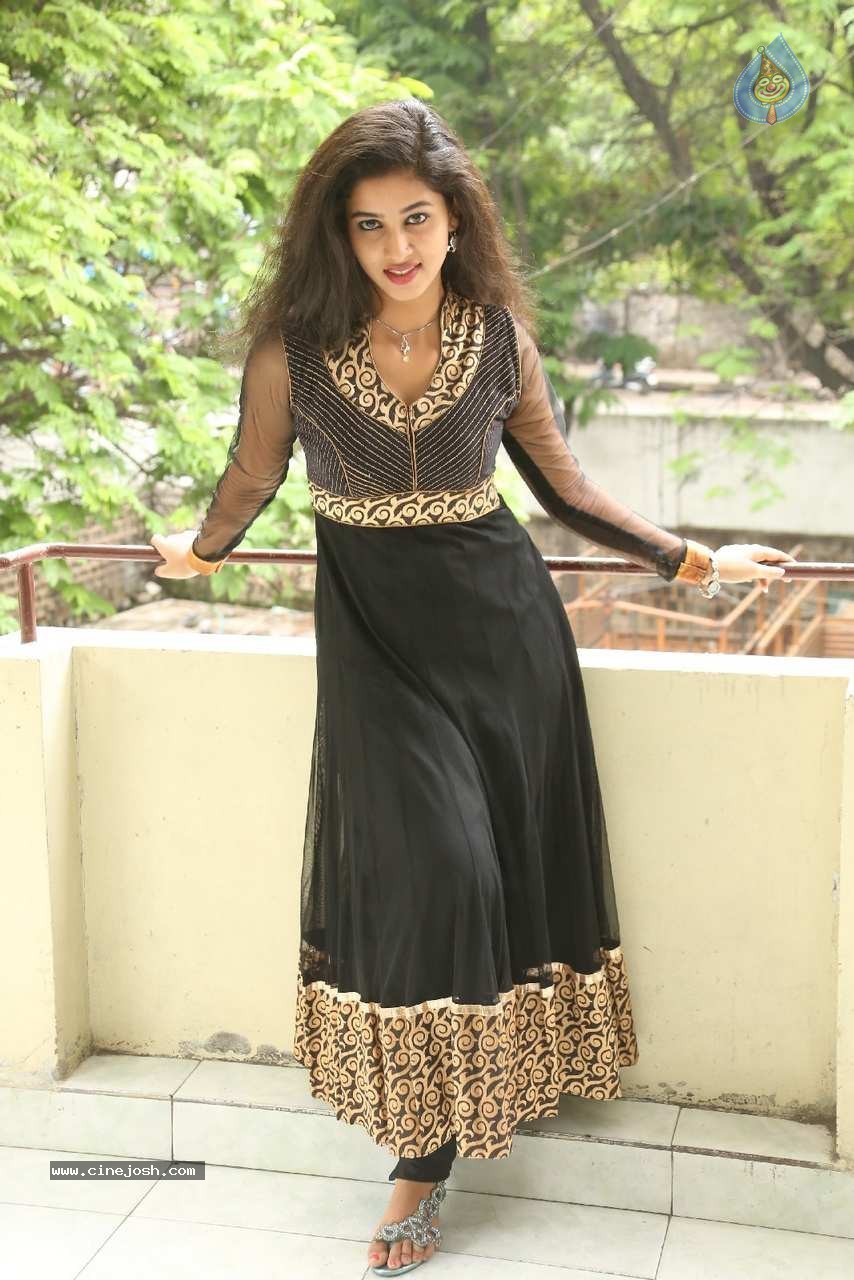 Pavani Latest Gallery - 41 / 64 photos