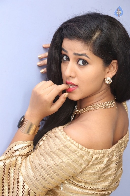 Pavani Latest Gallery - 9 / 40 photos