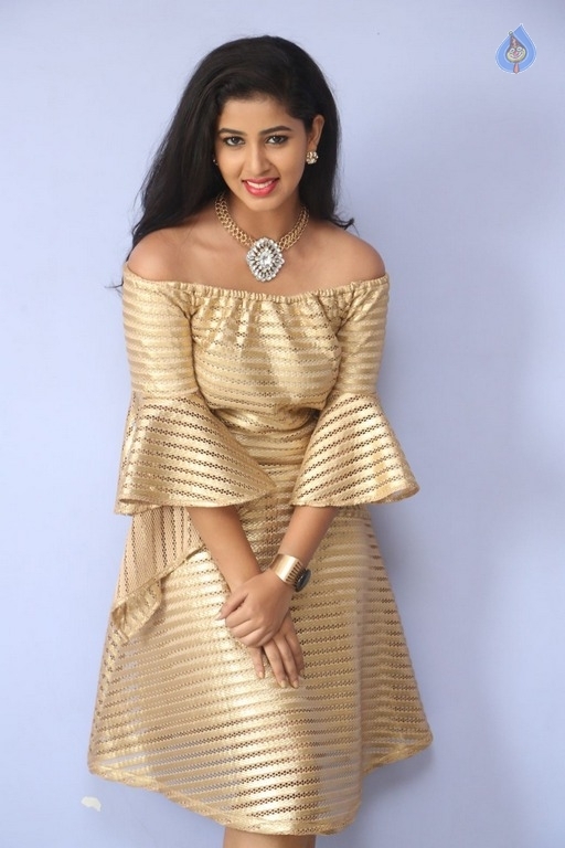 Pavani Latest Gallery - 24 / 40 photos