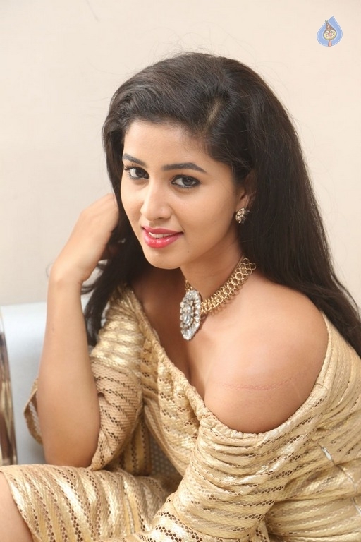 Pavani Latest Gallery - 28 / 40 photos