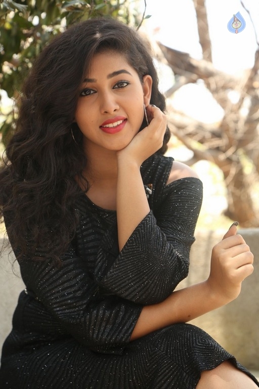 Pavani Latest Gallery - 7 / 32 photos