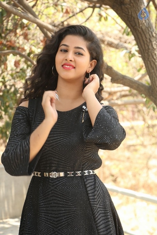 Pavani Latest Gallery - 31 / 32 photos