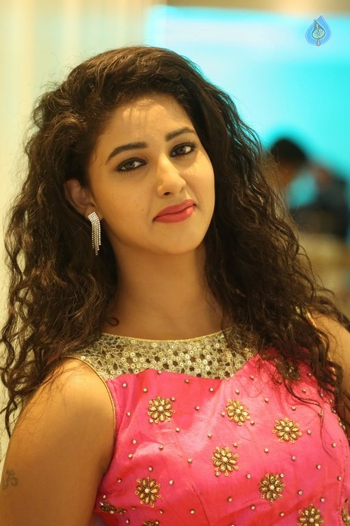 Pavani Latest Photos - 14 / 41 photos